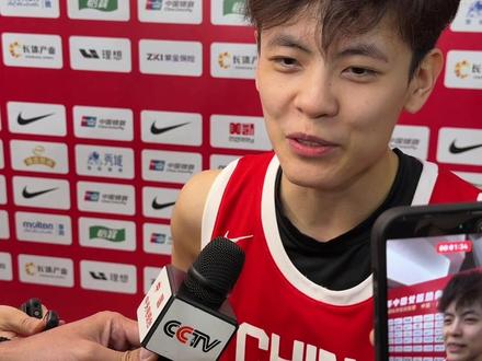 燃!就在长沙🎉 女篮世界杯预选赛 中国女篮经过加时鏖战以74-69险胜巴西女篮 🏀 #杨舒予 表示长沙的球迷非常热情,受到了很大的鼓舞!#中国女篮战胜巴西女篮 #女篮世界杯预选赛 #中国女篮加时战胜巴西女篮 #长沙新朋友