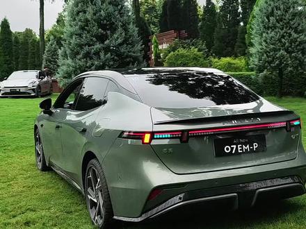 智驾小蓝灯一上,气质立马不一样#领克07