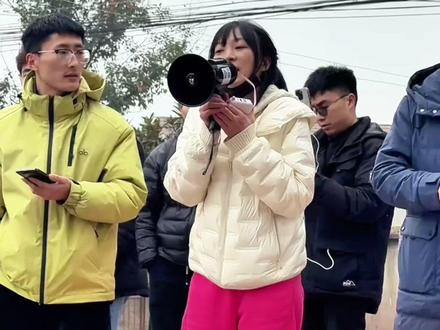 中国农村刨猪汤火爆外网?呆呆这波操作让合川文旅起飞了! #硬核深度计划 #文化输出 #热点