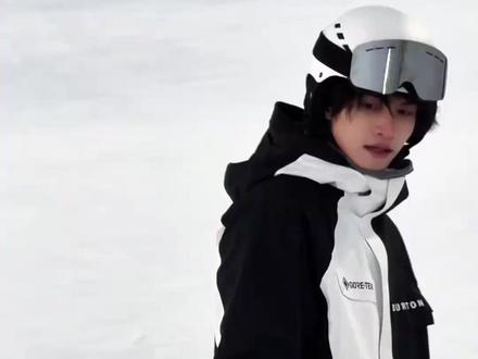 世界纷纷扰扰我的cp扶持到老#云旗 #郝熠然 #云熠 #滑雪 #52