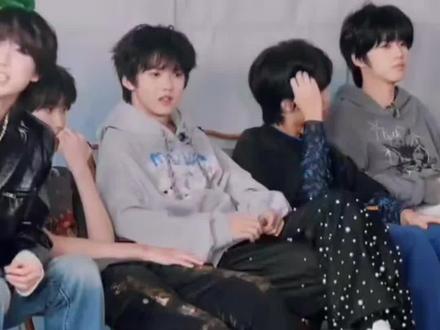 张奕然就这样淡淡的做完了卧底的所有事#物料 #族综 #domi