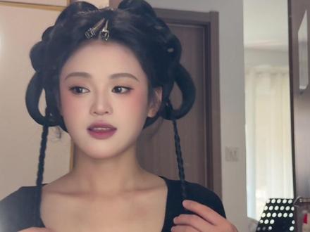 不戴头饰都好看的发型!也是让我学会啦!!! #汉服 #唐风 #发型教程 #跳舞 #汉服发型