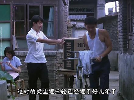 装疯卖傻十几年,竟一不小心露馅了! #电视剧解说 #年代剧 #风车 #国产好剧 #好剧推荐