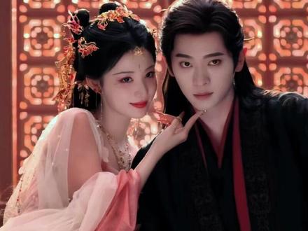 庾晚音终于发现夏侯澹身份可疑,根本不是最近才穿越来的~ 相逢本是缘,藏秘便是劫#王楚然庾晚音 #网剧成何体统 #影视解说