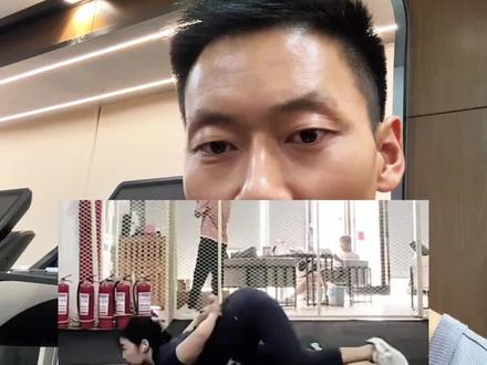 不用手和下巴起身这真的可以吗?#一起来锻炼 #挑战