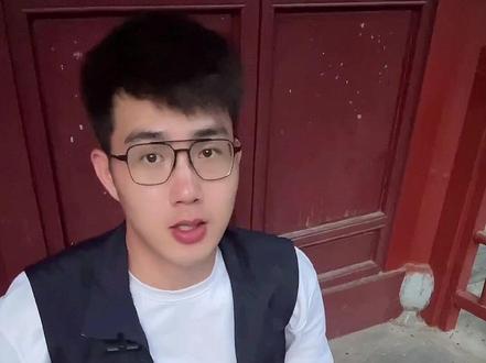 “我没K”是什么意思呢?#我没k #恐龙抗狼 #有趣的知识又增长了 #恐龙来了