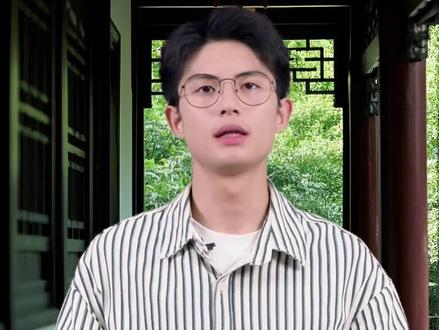 # 直播带货必备!达人券玩法大揭秘,小白必看!
宝子们,做电商直播想快速出单,达人券玩法可一定得拿捏住!先给大家放一个福利,我给大家准备了一套新手做直播带货的详细操作攻略,从账号搭建到选品技巧,再到直播话术,全都有!需要的家人们,只要在评论区扣个 “777”,我就免费发给你。
今天我就掏心窝子,把达人券直播间玩法给大家讲清楚!不管你是电商小白,才刚开始创业,还是做了很久,一直没突破,这波干货都超有用!
先说第一步,打开电脑,搜索 “巨量百应”。进到巨量百应后,找到营销板块,里面有个 “达人券管理”,这可是咱们设置达人券的关键入口。
接着点击 “商品页发券”,这一步得特别注意。设置发券时间,最好选目标客户刷手机比较多的时段,让他们一打开就能看到优惠券。领取条件别太复杂,门槛低一点,大家参与的积极性才高。
选指定产品的时候,挑那些销量高、评价好,自带流量的,这样发券才有效果。
直播话术同样重要。大家开播前,把产品特点、能给消费者带来的好处,还有直播间的福利活动,都写在纸上,直播的时候照着讲,既能让自己思路清晰,也能让观众听得明白。
有人担心直播间没人,别慌!选自带流量的商品,再配合达人券低价引流,人气自然就来了。
要是还不会发券,别担心!我把自己用的发券软件分享给大家,操作简单,3 分钟就能搞定,能省不少事。
宝子们,赶紧按照这个攻略操作起来,开启你的直播带货之旅吧!有问题随时问我,我会尽力帮大家解答。
抖音直播优惠券怎么投放到直播间 抖音直播优惠券怎么设置 抖音直播优惠券 抖音直播优惠券怎么弹出 抖音直播优惠券是主播买单吗 2025年抖音直播优惠券怎么设置 抖音直播优惠券和店铺优惠券叠加吗抖音直播优惠券弹窗怎么操作
#电商创业 #直播带货 #达人券 #赚钱攻略