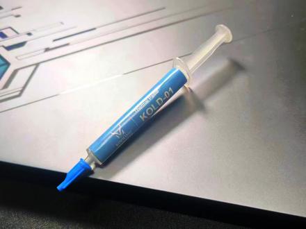 机械革命蛟龙16s 2023 清灰换硅脂拆机教程 此拆机教程以仔细与清晰易懂的角度拍摄给拆机小白,让我们用简单6步骤降低电脑温度、提升电脑性能。
关注我,告诉我你的笔电型号, 我来帮你让他重获新生。
主页有笔记本电脑/台式机拆机教学、测评、知识分享的合集。关注我,告诉我们想要了解电脑性能提升的问题。
【关于 酷寒怪兽Kooling Monster】
我们的愿景是让每个人都能以简单且便宜的方式提升电脑性能。我们希望在DIY电脑维修技能的普及下,让每个人都能以极低的成本实现电脑性能的大幅提升,并同时减少对环境的负面影响。
【声明】
该视频仅提供资讯分享,不会赔偿任何因操作所导致的损害
#导热硅脂 ,#清灰换硅脂 ,#拆机视频 ,#机械革命蛟龙