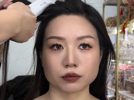 主持人妆容造型教程 根据服装搭配妆造#零基础化妆培训 #化妆前vs化妆后 #通辽慧子美学化妆造型培训 #通辽化妆师慧子