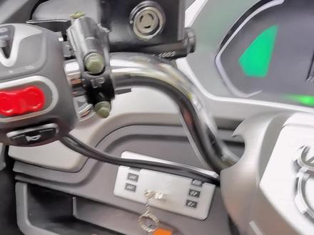 东威电动车,各种功能介绍,音乐视频电影蓝牙介绍