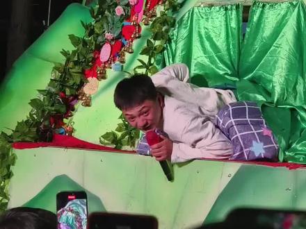 雪饼猴带病演出,希望早日康复 #长春动植物公园@王铁柱雪饼猴 qq.com