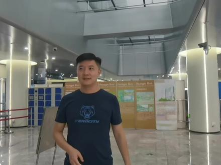 一边吃饭一边欣赏浦江两岸的分光,看强大祖国上海的金融中心 #邮轮 #浦江夜游 #外滩 #豪华邮轮 #上海