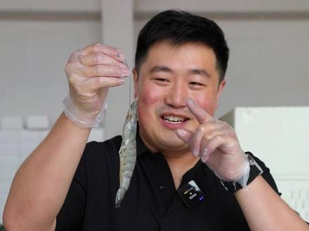 海虾的虾头到底能不能吃?大虾有哪些位置不能吃?分享给大家!#抖音美食推荐官 #大虾