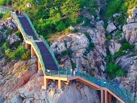 惠东海龟湾栈道被网红们称为惠州海边最美栈道,你们觉得呢?#惠州双月湾 #海龟湾网红栈道 #海龟湾会仙桥 #网红打卡地 #一起看海 #惠州旅行推荐官