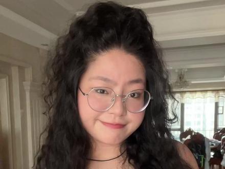 超简单羊毛卷出门发型#羊毛卷 #法式慵懒卷 #蓬松的头发 #羊毛卷怎么扎好看 #发型教程