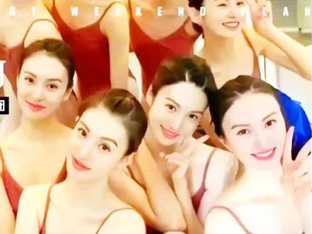 恒大歌舞团的“十大金花”分别是白珊珊、林丹丹、陈婷婷、钱香香、蒋璐璐、葛琪琪、吴娜娜、王思思、马莎莎、祁媛媛。
1. 白珊珊:作为队长,舞蹈技巧出色,领导才能卓越。其代表作有《敦煌飞天》《马踏飞燕》,招牌舞姿有旋转舞,舞姿优美流畅,充满力量和韵味,在舞台上宛如展翅高飞的凤凰。
2. 林丹丹:擅长红绸扇舞和琵琶舞,经典动作有一字马翘腿,舞蹈风格独特,充满力量和激情,每一个转身、跳跃都展现出对舞蹈的热爱和执着。
3. 陈婷婷:舞蹈风格多变,融合了古典韵味与现代时尚感,表演灵动且充满灵气,总能给人带来新鲜感,让人看到舞蹈艺术的无限可能。
4. 钱香香:以优雅的舞姿和甜美的笑容取胜,擅长国风舞蹈,其舞蹈充满女性的柔情和魅力,身姿玲珑,将江南女子的柔美展现得淋漓尽致,每一个动作都像是在讲述一个美丽的故事。
5. 蒋璐璐:舞蹈风格独特,充满力量和活力,表演富有激情,能让人感受到积极向上的力量,激发人们追求美好生活的热情。
6. 葛琪琪:舞蹈技巧精湛,表演深情,舞蹈中充满情感表达,每一个动作都仿佛在诉说动人故事,让观众能深刻感受到舞蹈艺术的魅力和力量。
7. 吴娜娜:舞蹈风格清新自然,充满青春气息,表演时能让人感受到清新之感,仿佛置身于美好的童话世界,给人带来轻松愉悦的观赏体验。
8. 王思思:舞蹈风格独特,表现力出色,充满创意和想象力,每一个动作都展现出她对舞蹈艺术的深入探索和创新精神,能带给观众不一样的视觉感受。
9. 马莎莎:舞蹈风格温柔细腻,充满女性柔情和魅力,表演总能让人感受到温暖和感动,让人看到舞蹈艺术中美好的一面。
10. 祁媛媛:舞蹈技巧精湛,表演能力出色,舞蹈充满力量和美感,每一个动作都彰显出她对舞蹈艺术的热爱和追求,是备受瞩目的舞者。#恒大 #舞蹈