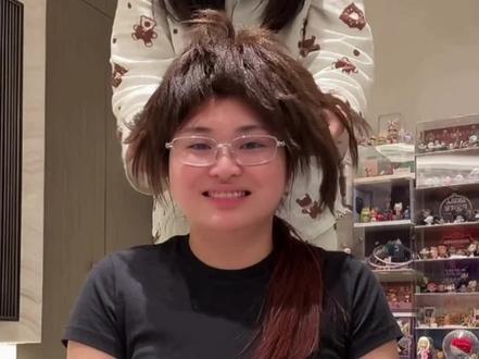 本来都要睡了 现在又笑清醒了#阿爆