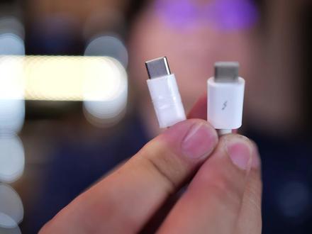 雷电4接口,雷雳接口和TYPE C,EVO,Thunderbolt #戴尔 #12代酷睿 #戴你出行 @戴尔中国