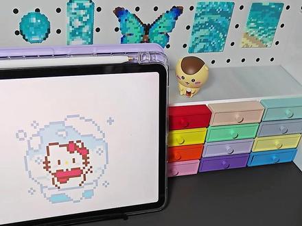 拼豆+石英砂|雪景Kitty冰雪水晶球 图纸来源在小🍠:开心超人-
#拼豆 #拼豆豆 #手工diy #拼豆日常 #拼豆教程