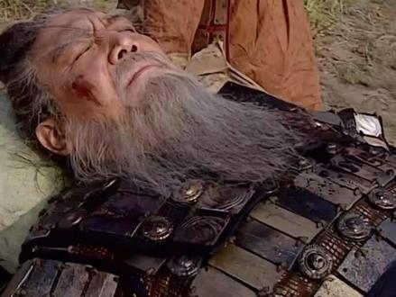 黄忠临死前,刘备冷冷说了9个字,赵云和魏延听后,直接心寒 #五虎上将 #黄忠 #赵云 #马超 #刘备 #关羽