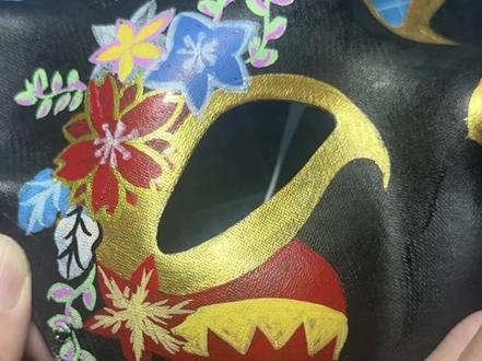 粉丝想看我画一期这个,虽然有点晚,必须安排上! #手绘 #绘画过程 #日常瞎画 #面具 #跟着抖音学画画 @抖音小助手