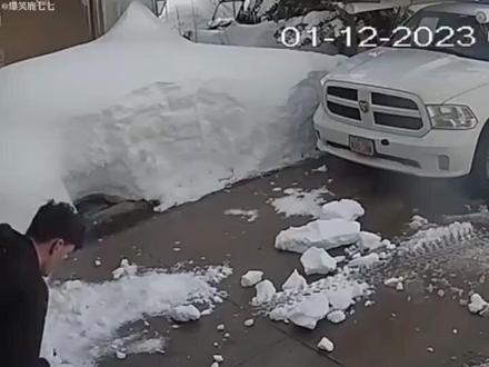 下雪了,一定要注意安全!#搞笑日常