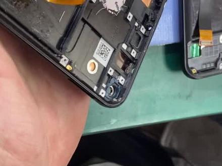 荣耀V20更换带框屏幕总成教程 商品橱窗内可以点击购买 #全民修手机 #爆屏修复 #苹果手机维修 #科技