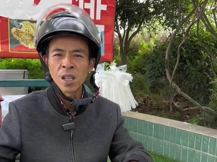 “鸡排哥”全国巡炸到成都了!拿着锅碗瓢盆可免费领取鸡排 #成都 #鸡排哥 #成都烟火美食市集