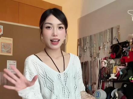 备婚日记|敬酒服篇 均价300r! 这回决定网购礼服试试 试到了2件还挺不错的
我喜欢2和4 你们觉得哪个好看!
#敬酒服 #备婚 #备婚日记 #礼服 #网购
