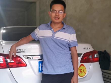 买车请客摆10桌,被网友说是广西穷的根源,你要知道结婚才3-5万