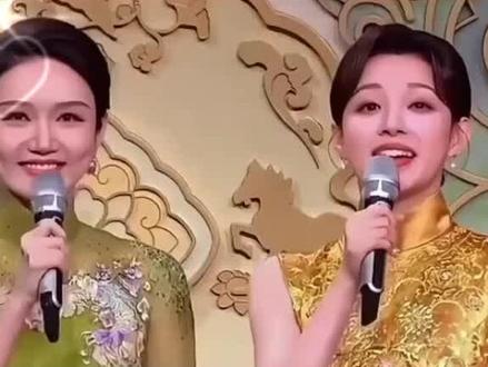 #龙洋春晚眼神成焦点 #快来看春晚 #春晚 @抖音来客官方助推官 @抖音创作小助手