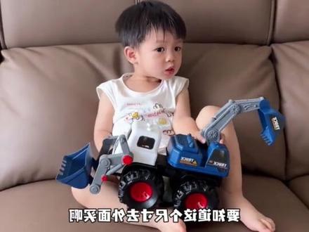儿童推土玩具车大号挖掘机耐摔工程车挖土翻斗车男孩1到3岁6沙 #玩具车 #变形金刚 #模型 #儿童益智 #儿童玩具@DOU+好生意 @DOU+小助手