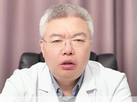 头发总是一把一把掉,补血很重要。 #脱发 #养发 #脱发专家杨顶权 #医学科普 #涨知识