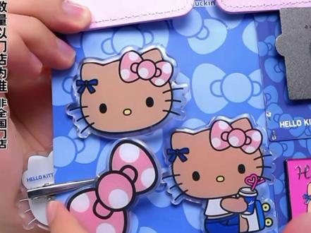 瑞幸和kt 的联名!#hellokitty联名 #瑞幸 #hellokitty狂热粉 #周边#瑞幸咖啡