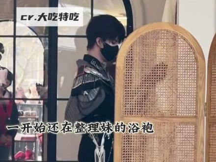 笑死!夏以昼本人在那个世界失去意识几秒啊!! #夏以昼 #恋与深空 #乙游 #cos #阴湿