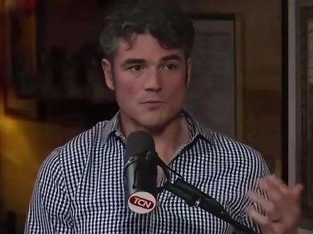 辞职的美国前反恐中心主任肯特:特朗普政治盟友查理·柯克遇刺前极度反对打伊朗,“我们却不被允许调查遇刺一事”