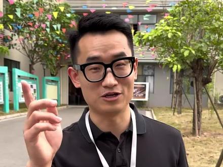 高考这条路,真的是选择大于努力。
文化分不够别死磕硬扛,
体育不是退路,是另一条上岸捷径。
选对赛道,比盲目努力重要一万倍。
#体育高考 #升学规划#南山学校王主任#南宁市南山艺术职业技术学校