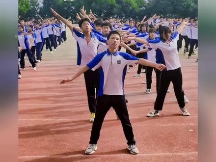 盘点那些强者们从不抱怨环境系列#强者从来不抱怨环境 #强者从不抱怨环境 #高手才敢这么玩