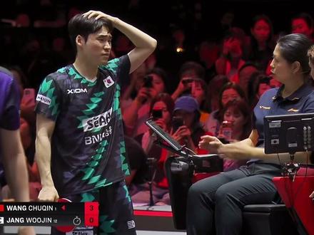 #王楚钦4比0张禹珍 恭喜楚钦晋级男单四强!今天下午的医疗暂停有点多哦,那位管理医疗暂停的裁判员辛苦了😂!最终该获胜的还是一如既往的胜利✌️#王楚钦晋级新加坡大满贯四强 #王楚钦 #王楚钦赛后采访 #王楚钦挺进WTT新加坡半决赛