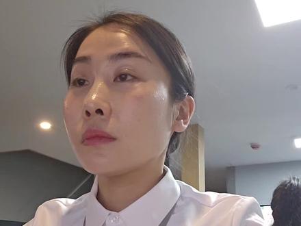 主打一个老板卖啥我们吃啥#热门话题#打工人 #大乐鲜果#内容过于真实 #车厘子