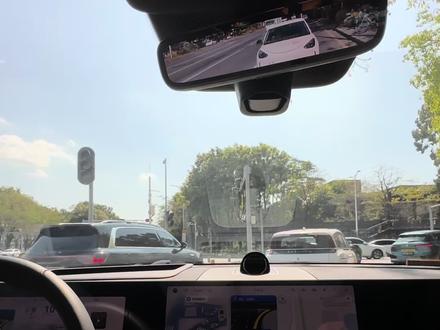 升级华为乾崑ADS 4.1实测:拥堵跟车超丝滑,过弯识路更精准。铁汁们,评论区唠一唠吧!#马上有乾崑 #ADS伴我行 #玩转鸿蒙座舱