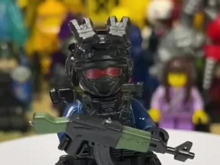 三角洲威龙特警积木人仔军事特种兵士兵武器男孩拼装玩具适用乐高#三角洲行动 #威龙 #积木人仔 #玩个很新的东西 #有男生会拒绝这个玩具吗