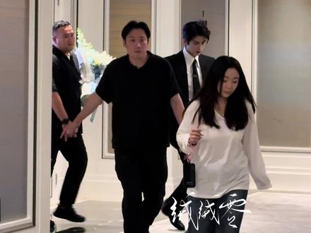 文案不太好想 想你好不好#张凌赫 #走路 #混剪