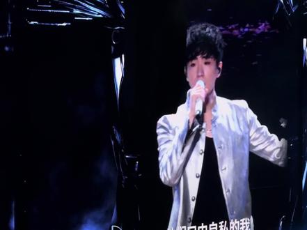 周杰伦演唱会好啊 周杰伦演唱会有曹杨~#周杰伦 #曹杨#连名带姓#嘉年华 #演唱会是一个巨大的乌托邦