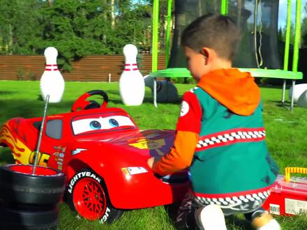 萌娃玩具动画:萌娃维修工修理故障的闪电麦昆、摩托车和拖拉机!