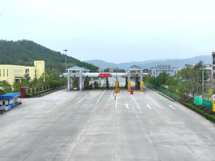 长汀高速路口实拍,外出的游子们期待你们平安回家 #长汀