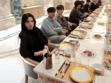 雷华艺HBD👸🏻一人组这么大局安排周到.来的好友爱播都涨粉了🔥大流量 让大家都曝光一下🔝🐮到位〰️ #安静公主 #生日快乐 #网红 #人气爆棚 #皮皮皮皮朱