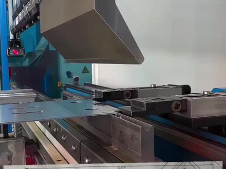 鹅颈弯刀,日常折弯#机械之美 #折弯机模具 #鹅颈弯刀 #弯刀折弯