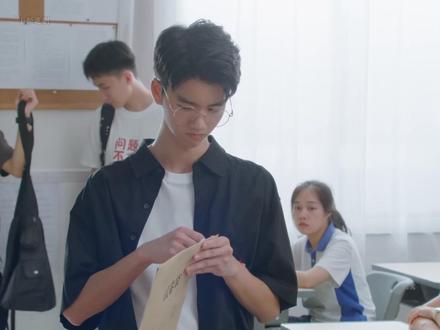 人心中的成见是一座大山 #再见十八班 #再见十八班解说