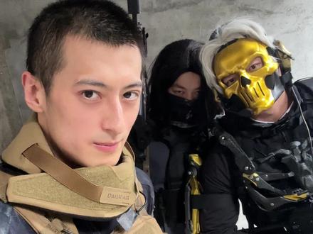 按F键,装备你的军犬 (最希望的装备,已加入进愿望单)